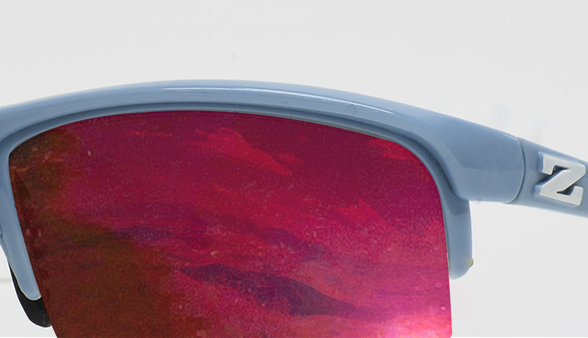 zoran-blue-frame-red-mirror-lens
