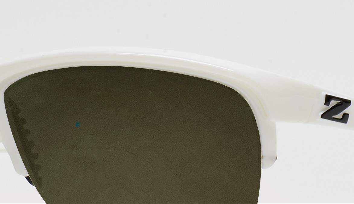 zoran-white-frame-graphite-green-lens